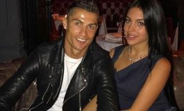 Cristiano Ronaldo Makan Malam Romantis dengan Kekasih Seksinya