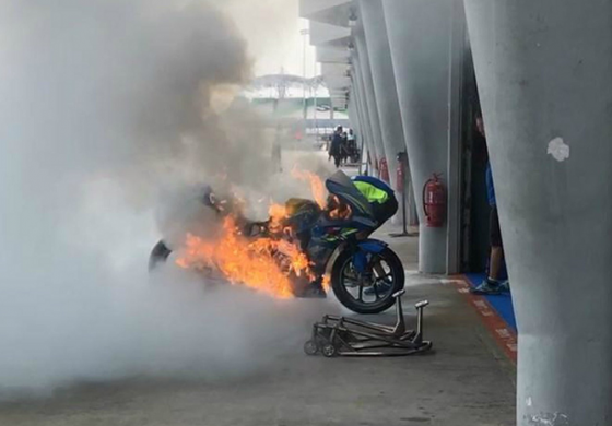Ngeri! MotoGP Malaysia Belum Mulai, Motor Alex Rins Terbakar di Sepang