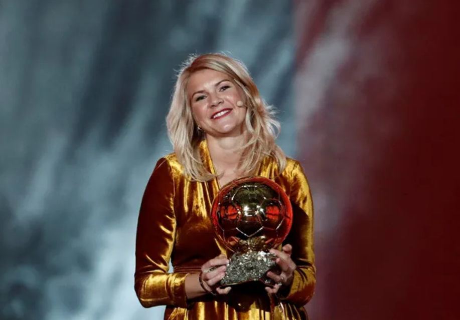Kejadian Tak Enak Menimpa Hegerberg di Malam Penghargaan Ballon dOr