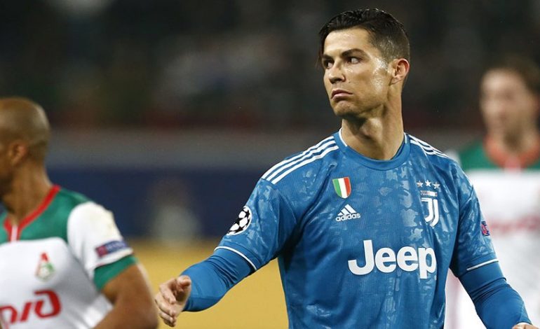 Cristiano Ronaldo Marah-Marah Saat Ditarik Keluar, Apa Kata Maurizio Sarri?