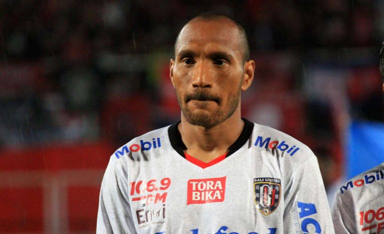 Leonard Tupamahu Berharap Dipertahankan Bali United