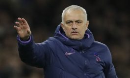 Tottenham Menang, Netizen: Mourinho Bayar Utang ke MU dan Chelsea Nih