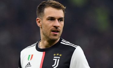 Aaron Ramsey Menuju Pintu Keluar Juventus