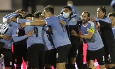 Uruguay Kalahkan Chile di Menit-Menit Akhir