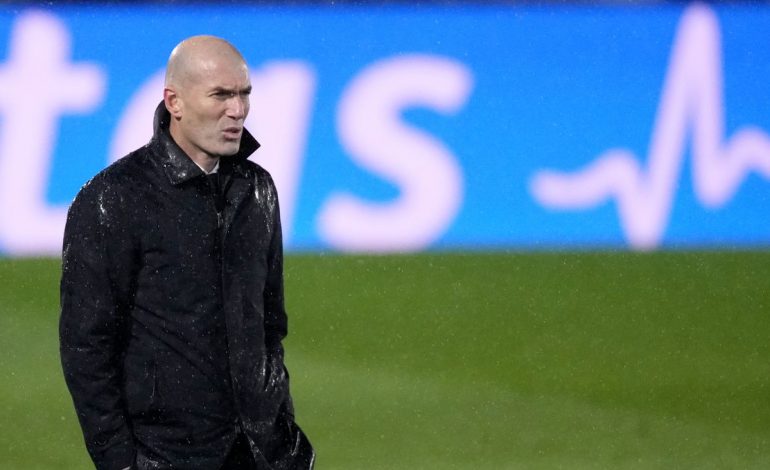 Mimpi Juventus Rekrut Zidane