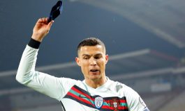 Ngamuk dan Banting Ban Kapten, Ronaldo Dikritik