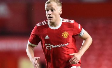 Donny van de Beek Diburu Klub Besar Italia