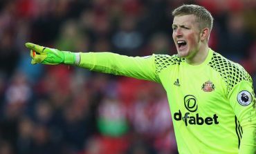 Pickford Atau Butland? Eks Kiper Inggris Jadi Bingung