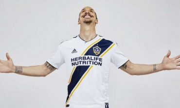 Zlatan Ibrahimovic Pamer Kapal Mewah