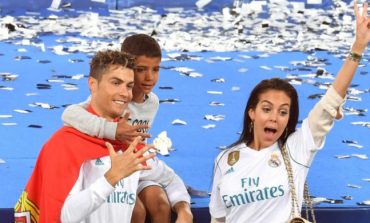 Cristiano Ronaldo Tersingkir dari Piala Dunia 2018, Sang Kekasih Malah Ketiban Rejeki Durian Runtuh