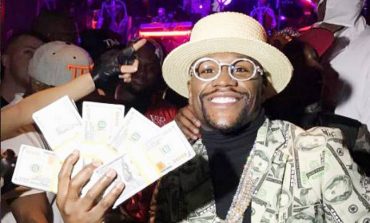 Dinobatkan Sebagai Selebritas Terkaya di Dunia, Floyd Mayweather Langsung Pamer Benda Mewah