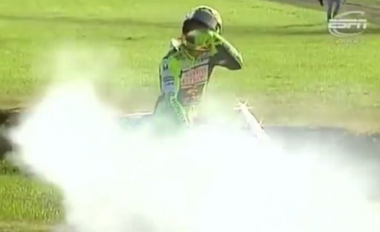 Video Detik-detik Valentino Rossi Pertama Kali Juara Dunia MotoGP, Seru Banget!