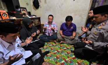 Imam Nahrawi Datang ke Rumah Haringga Sirila