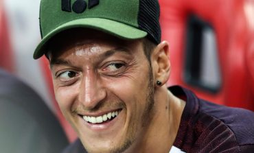 Pensiun dari Timnas Jerman, Mesut Ozil Kencan Bareng Miss Turki