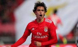 Tumbangkan Eintracht, Bintang Muda Benfica Cetak Sejarah