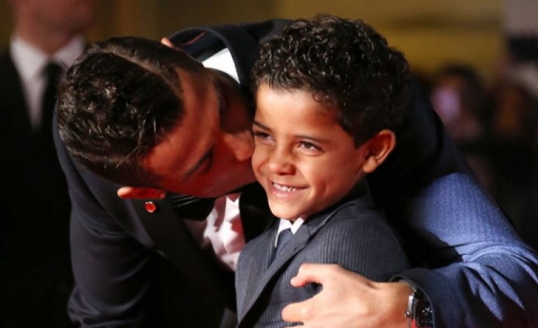 Ronaldo Nasihati Anaknya, Ronaldo Jr yang Ingin Ikuti Jejaknya
