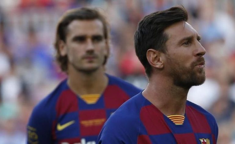Ketika Messi Cuekin Griezmann di Bangku Cadangan Barcelona