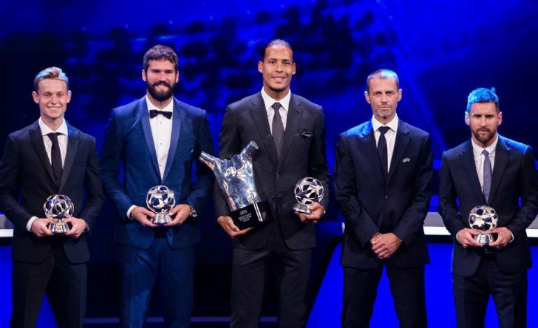 Lionel Messi Raih Penghargaan Penyerang Terbaik Liga Champions 2018-19
