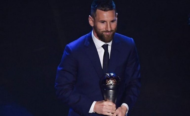 Kalahkan Ronaldo dan Van Dijk, Lionel Messi Raih Gelar Pemain Terbaik FIFA 2019