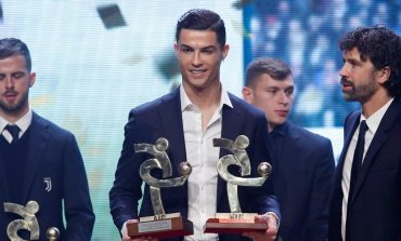 Gagal di Ballon d'Or, Cristiano Ronaldo Terima Penghargaan Pemain Terbaik Serie A di Milan