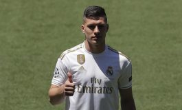 Tidak Terpakai di Real Madrid, Atletico Madrid Siap Tampung Luka Jovic