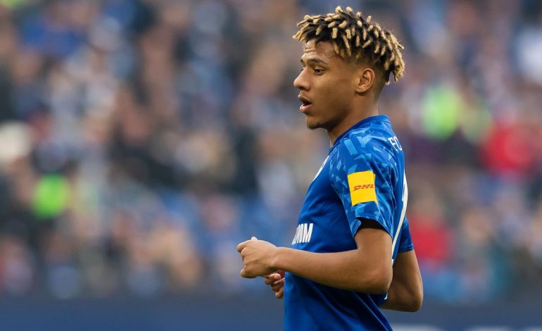 Tak Mau Kembali ke Barcelona, Todibo Ingin Bertahan di Schalke
