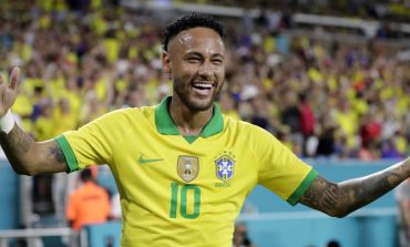 Firmino Kehabisan Kata-kata untuk Gambarkan Kehebatan Neymar