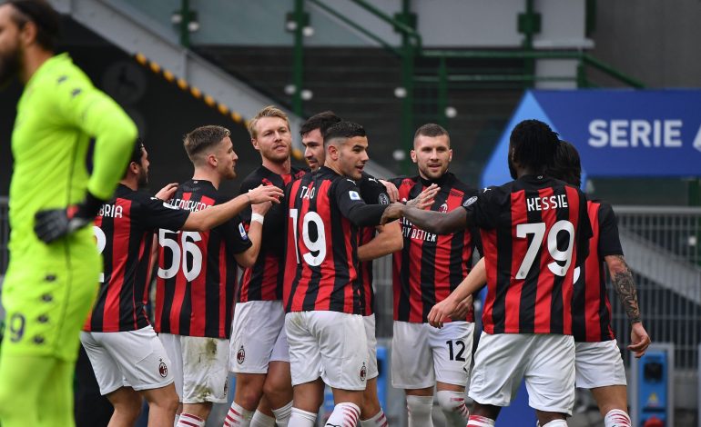 AC Milan vs Fiorentina: Diwarnai Dua Penalti, Rossoneri Menang 2-0