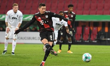 Augsburg vs Bayern Munchen: Gol Penalti Lewandowski Menangkan Die Roten