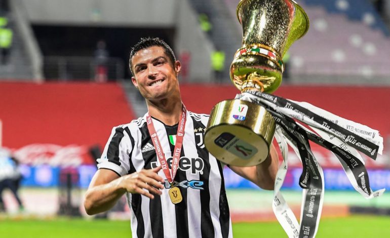 Ronaldo Sudah Bilang ke Pemain-pemain Juventus kalau Mau Pergi?
