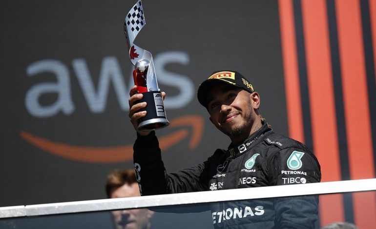Hamilton Meminta Russell Untuk Jadi Kelinci Percobaan Mercedes